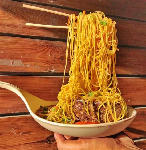 Discovering the hidden magic: Photographs that reveal the enchantment of noodles